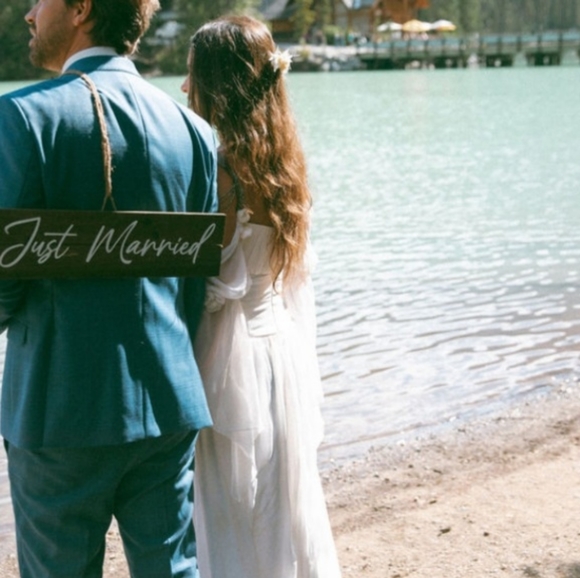 Just Married wooden sign - Picture 3 of 3